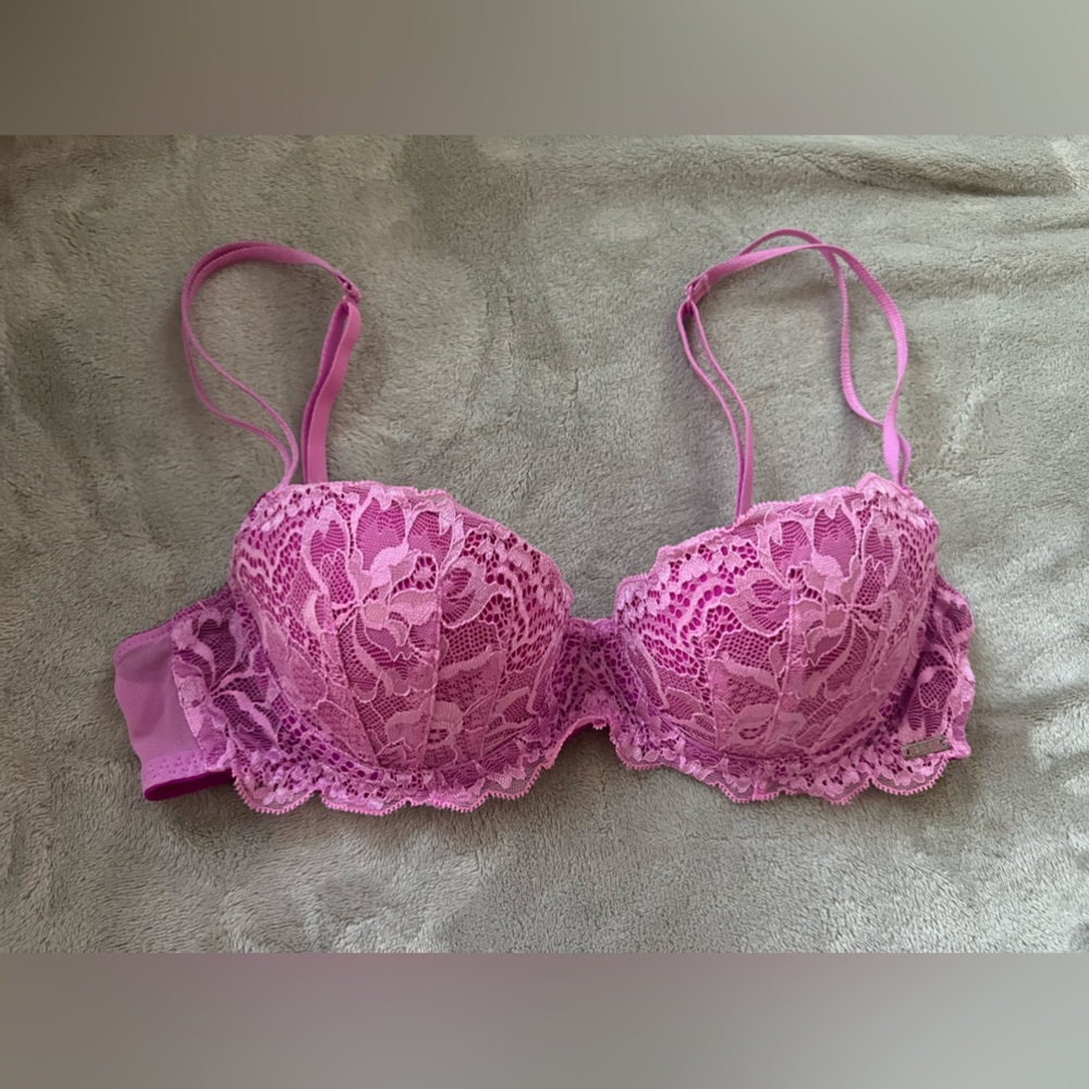 Pink Lace Push-Up Bra